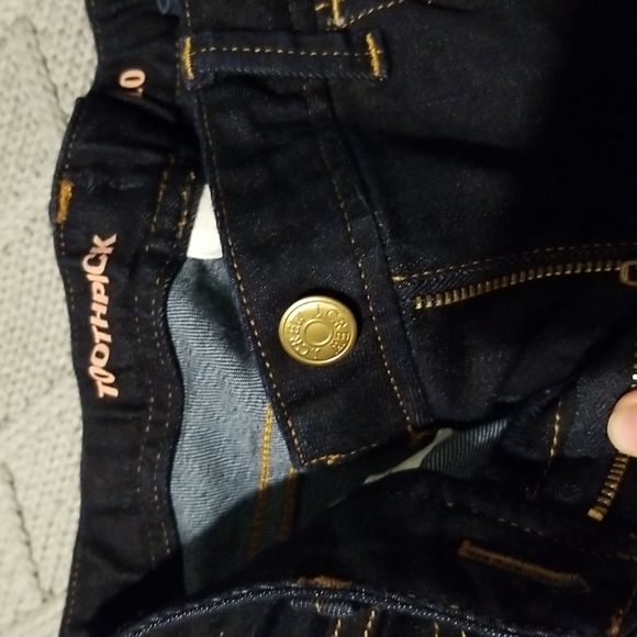 🔹️Toothpick Dark Wash Girls Jeans by Crewcuts NWOT - Picture 2 of 3